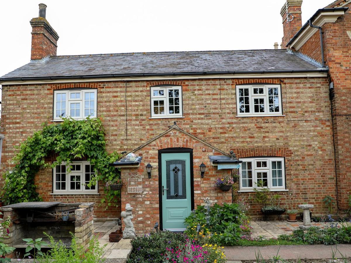 Woodleys Cottage Woburn Sands Exterior foto